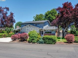 3425 Arrowhead St, Eugene, OR 97404