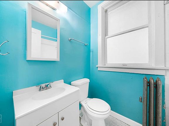 3rd image of 3203 N Cicero Ave #3