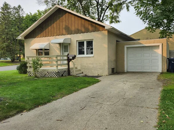 103 E Cedar Ave, Fergus Falls, MN 56537
