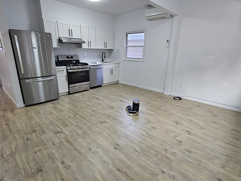 4229 Richmond Ave #1 — Photo 1