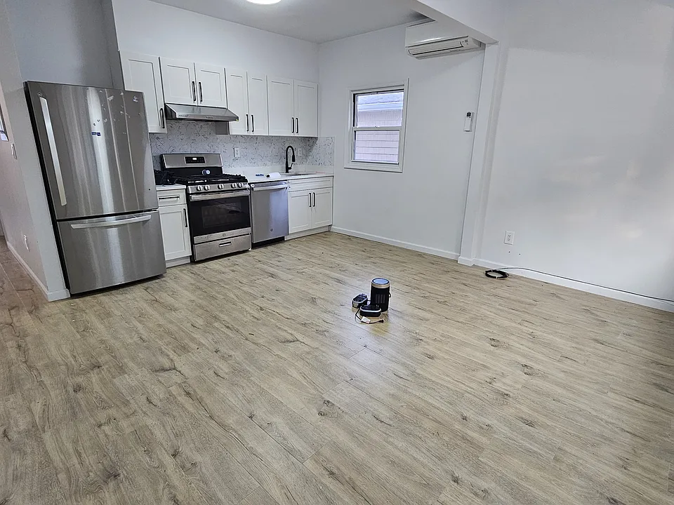 4229 Richmond Ave #1