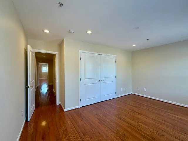 1116 K St SE — Photo 39