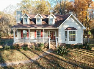 2815 Groves Ln, Portland, TN 37148