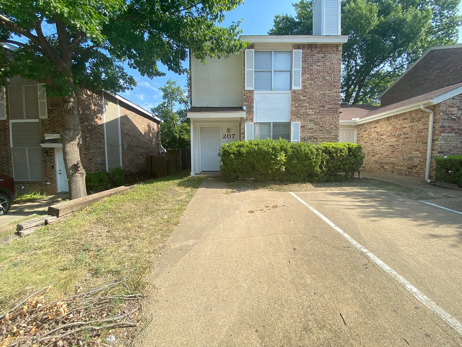 2 bed, 1.5 bath, 1158 sqft, $1,475 — Photo 2