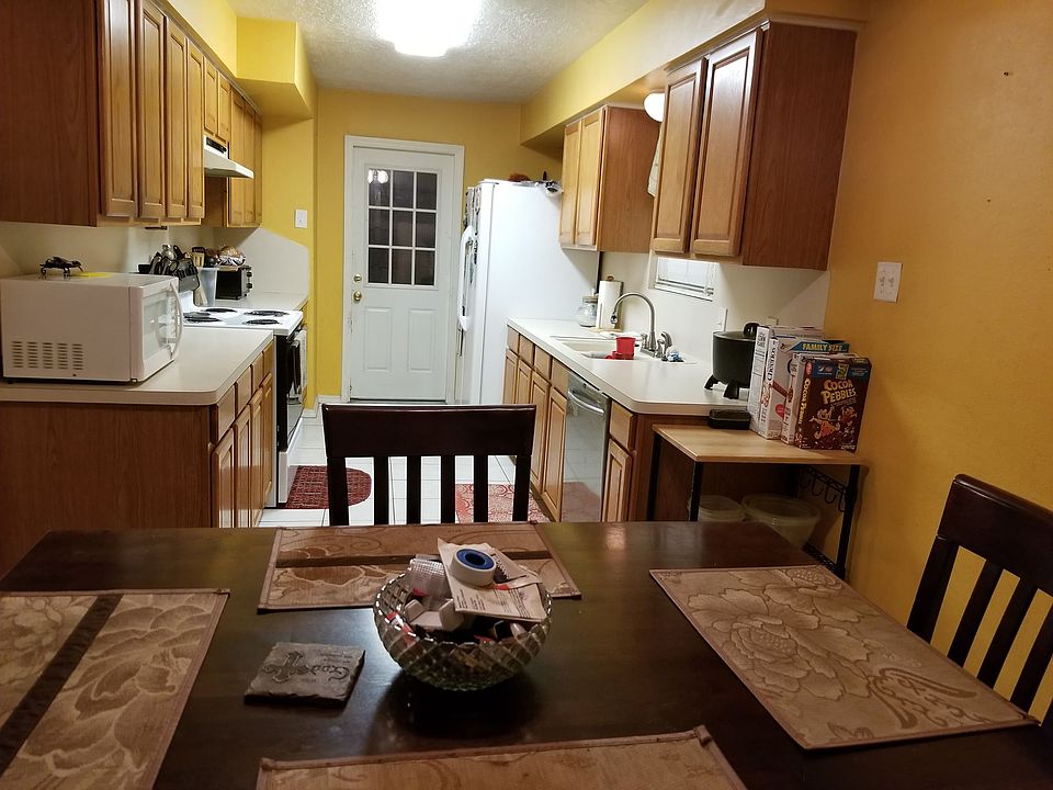2nd image of 617 Grant St