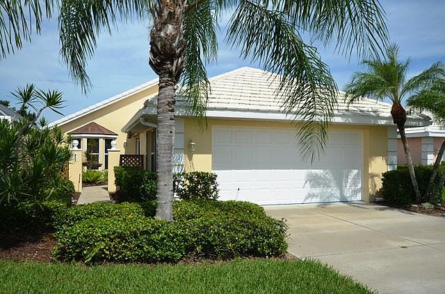 1st image of 809 Harrington Lake Dr N