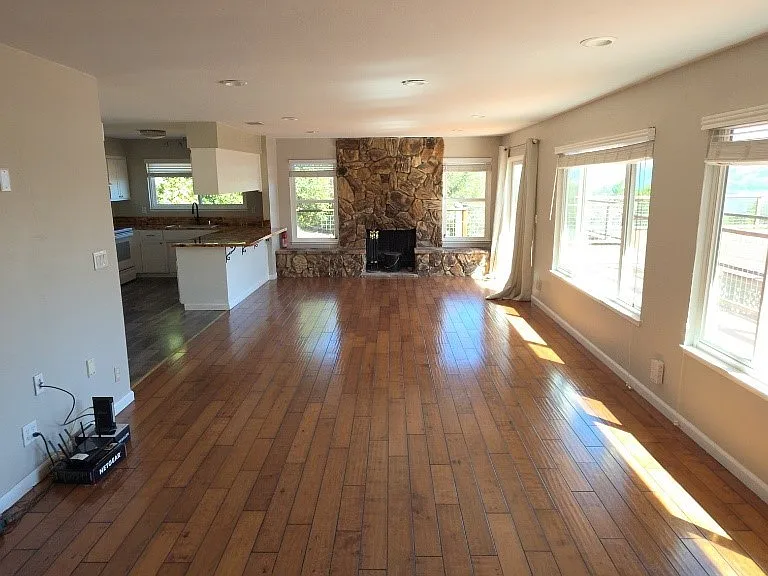 9786 Mount Hood Way — Photo 3