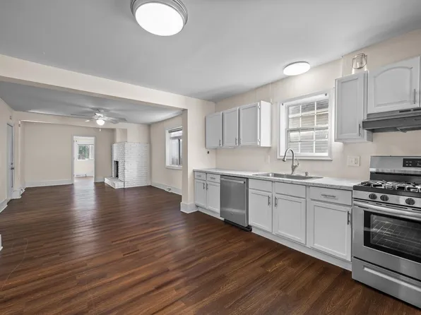 2742 California St NE, Minneapolis, MN 55418