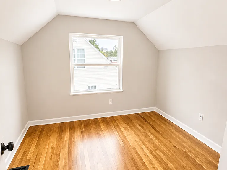 1246 Delno Ave — Photo 7