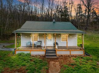 2638 Castleton Rd, Max Meadows, VA 24360