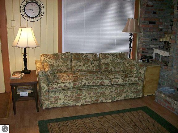 3rd image of 2052 Billie Lee Ct