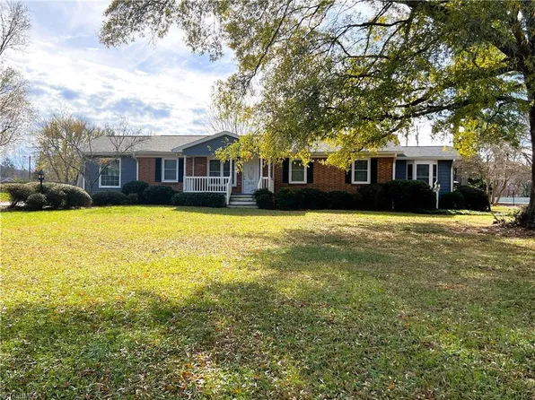 8133 E Harrell Rd, Oak Ridge, NC 27310