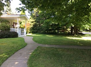 45 Wood St, Westfield, NY 14787