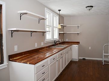 4th image of 548 Wood St
