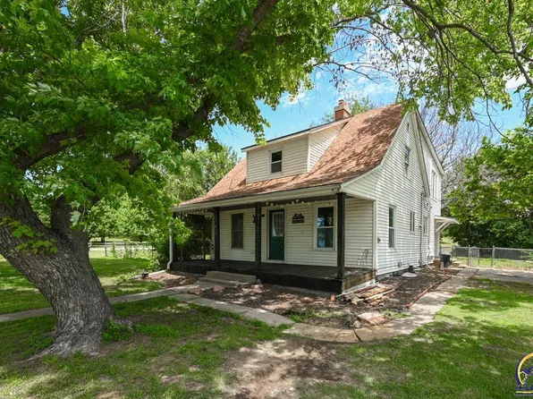 13031 NW 46th St, Rossville, KS 66533