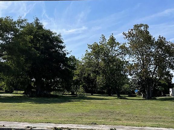 2nd image of 1697 Bacom Point Road
