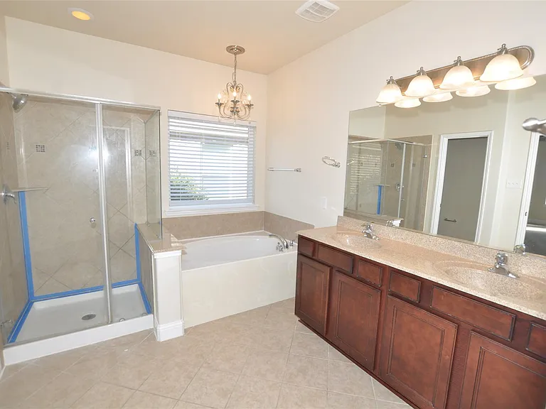 21502 Duke Alexander Dr — Photo 14