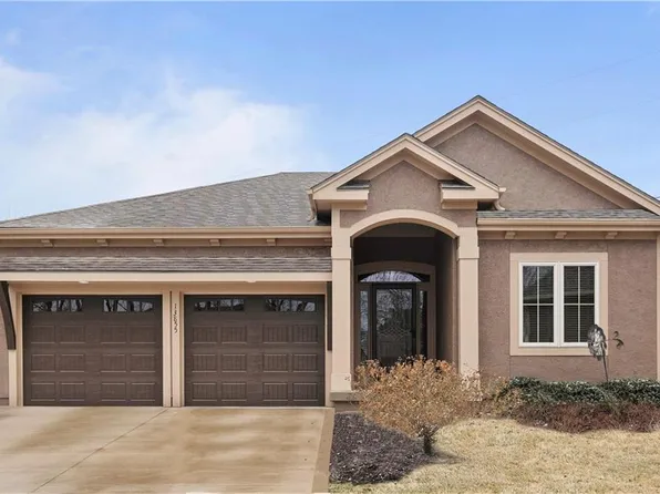 13855 W 141st Ter, Olathe, KS 66062