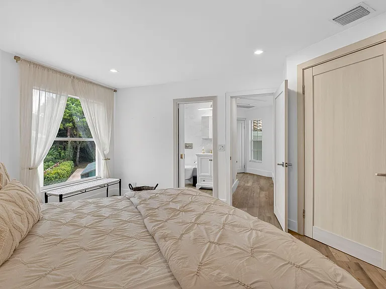 2464 NW 66th Dr — Photo 38