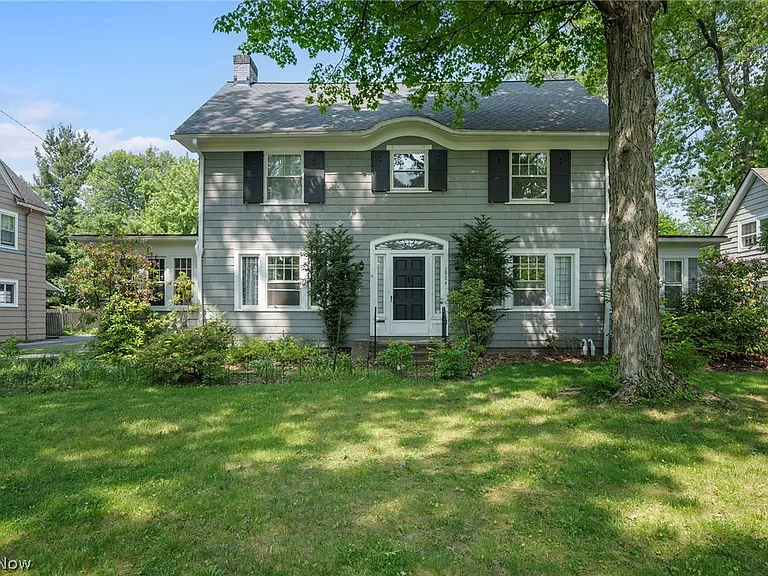 2924 Brighton Rd — Photo 1