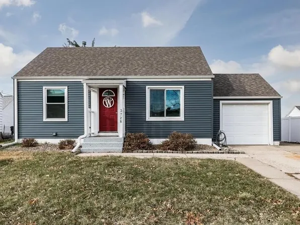 3728 C Ave NE, Cedar Rapids, IA 52402