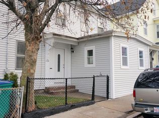144 Concord St, Lowell, MA 01852