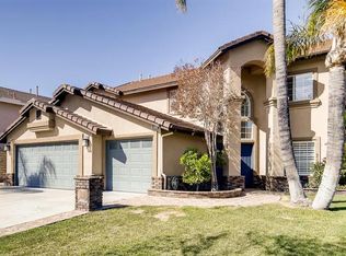 827 Crestmont Cir, Corona, CA 92882