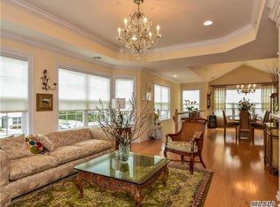 505 Lennox Dr, Saint James, NY 11780