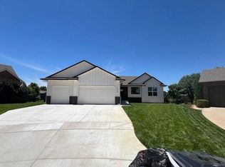 3434 N Lake Ridge Ct, Wichita, KS 67205