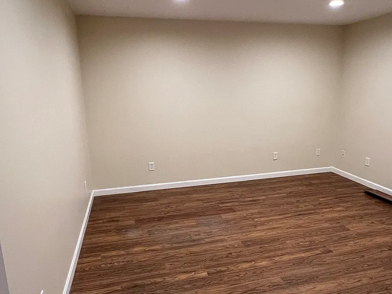 Den / office / bedroom 3