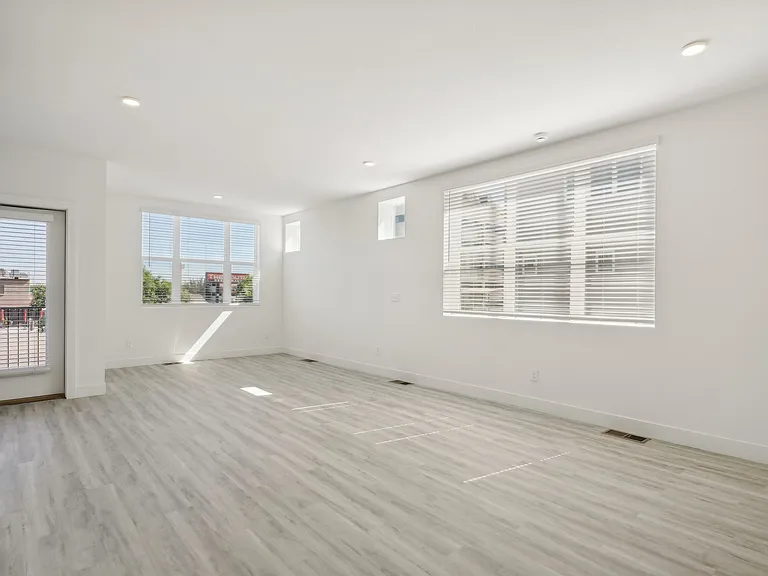 3601 Huron Townhomes — Photo 21