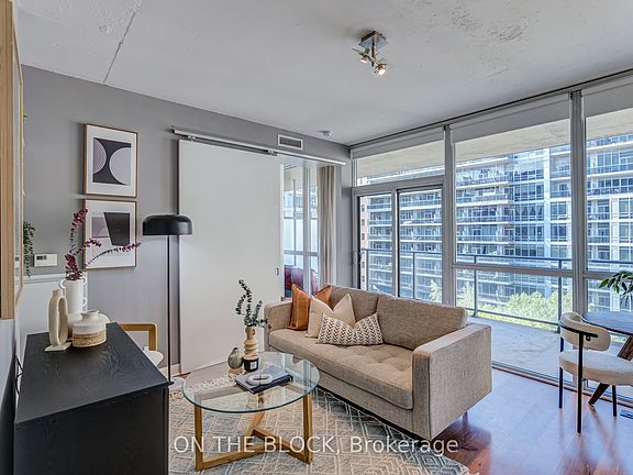 2nd image of 478 King St W #616