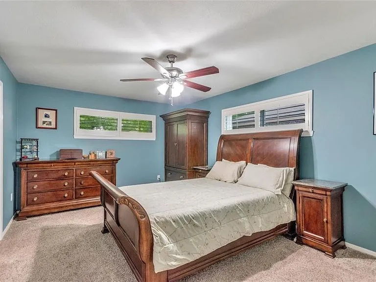 5610 Duxbury St — Photo 10