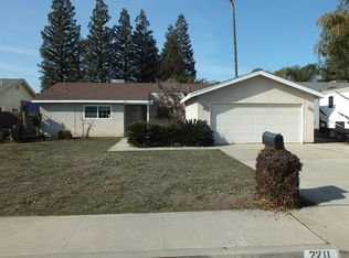 2211 S Peppertree St, Visalia, CA 93277