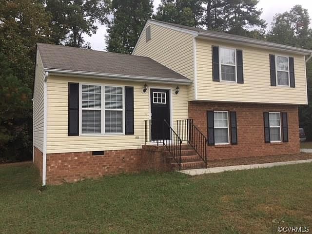 1st image of 4000 Twisted Oak Dr