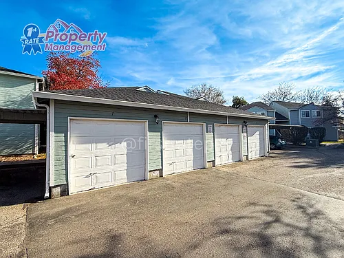1714 S Eagleson Rd #8 Photo 1 1714 S Eagleson Rd #8 Photo 1