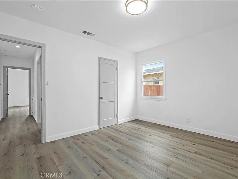 100 Eastern Ave — Photo 15