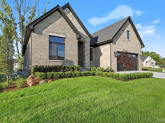 3rd image of 13834 Quail View Dr
