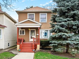 6053 N Hermitage Ave, Chicago, IL 60660