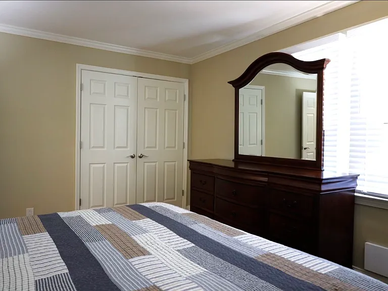 2905 Burch Ave #1 — Photo 53