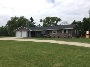 5186 Dickinson Rd, De Pere, WI 54115
