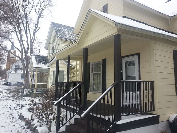 4th image of 142 Sweet St NE