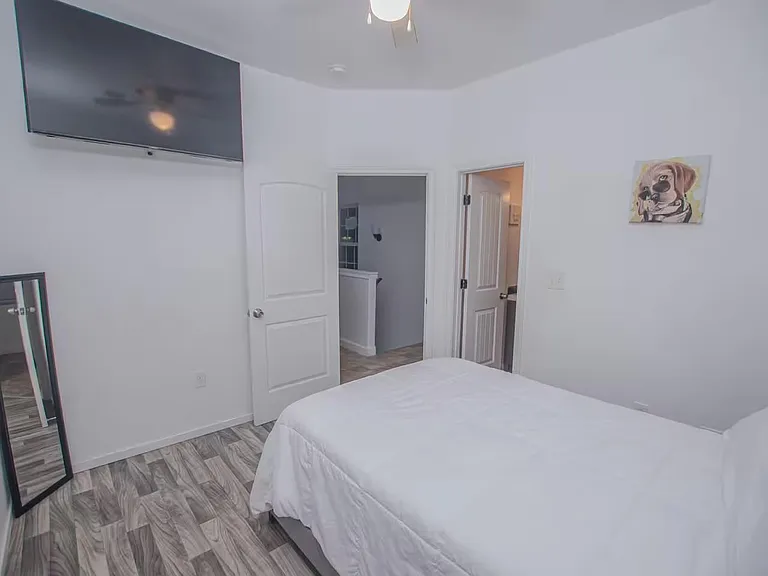 3112 Clay St — Photo 16