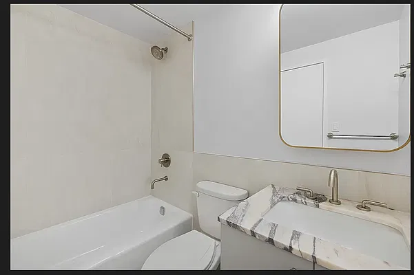 Bathroom, photo 1