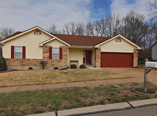 2653 Bluff Ridge Dr, Saint Louis, MO 63129