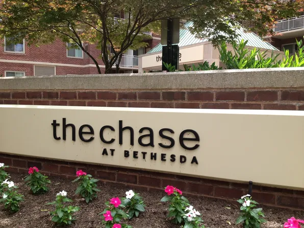 7500 Woodmont Ave, Bethesda, MD