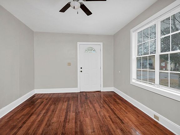 4th image of 706 Westside Dr
