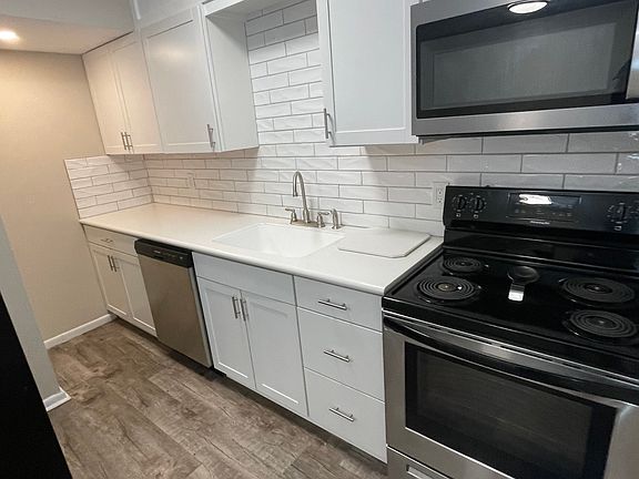 3rd image of 1235 Riverside Dr APT C1
