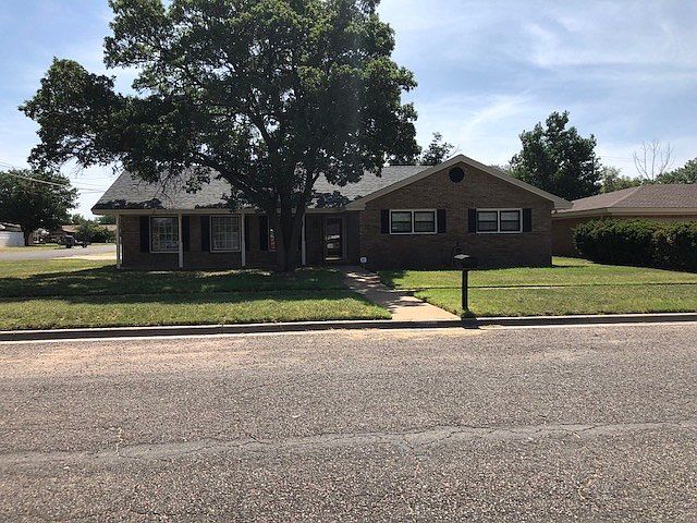 2nd image of 501 SW 15th St