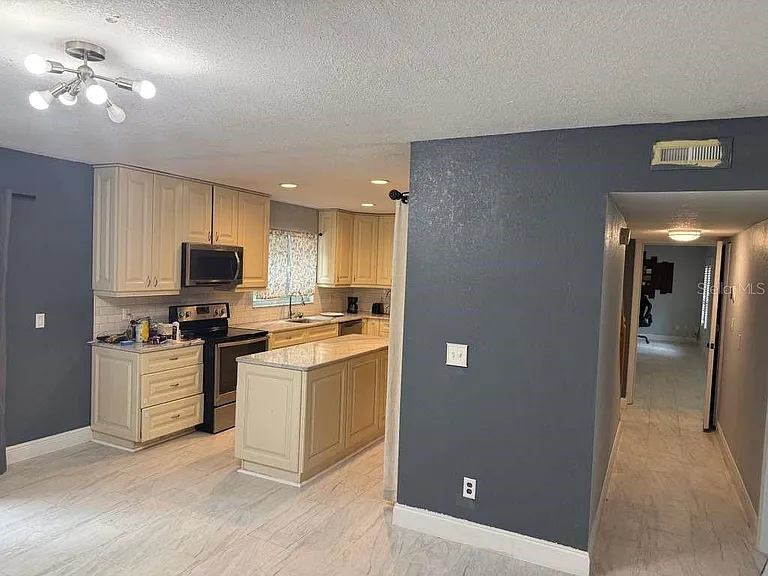 4107 Hudson Way — Photo 5